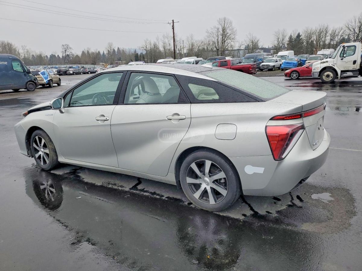 Toyota Mirai 2017 — photo 2