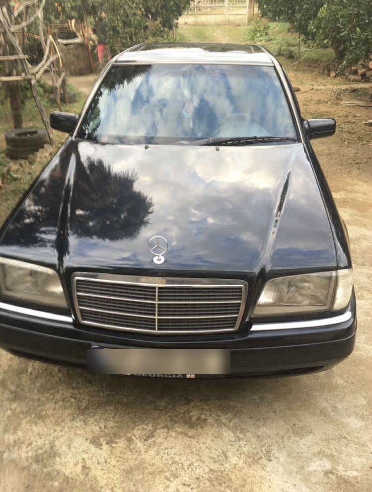 Mercedes-Benz C 202