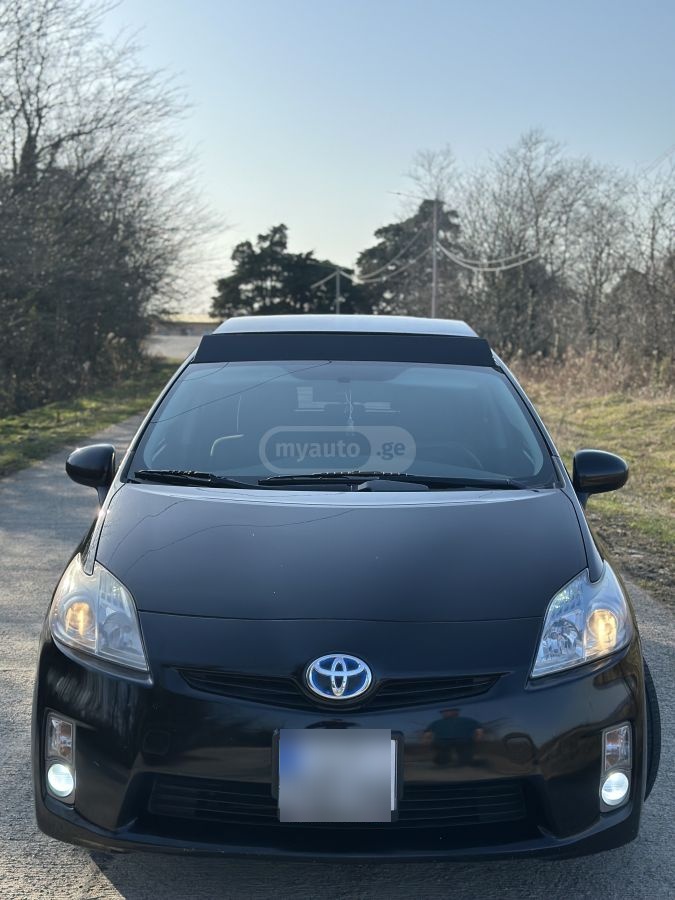 Toyota Prius 2011 — photo 2