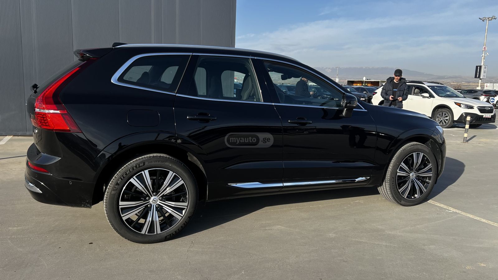 Volvo XC60 2025 — photo 2