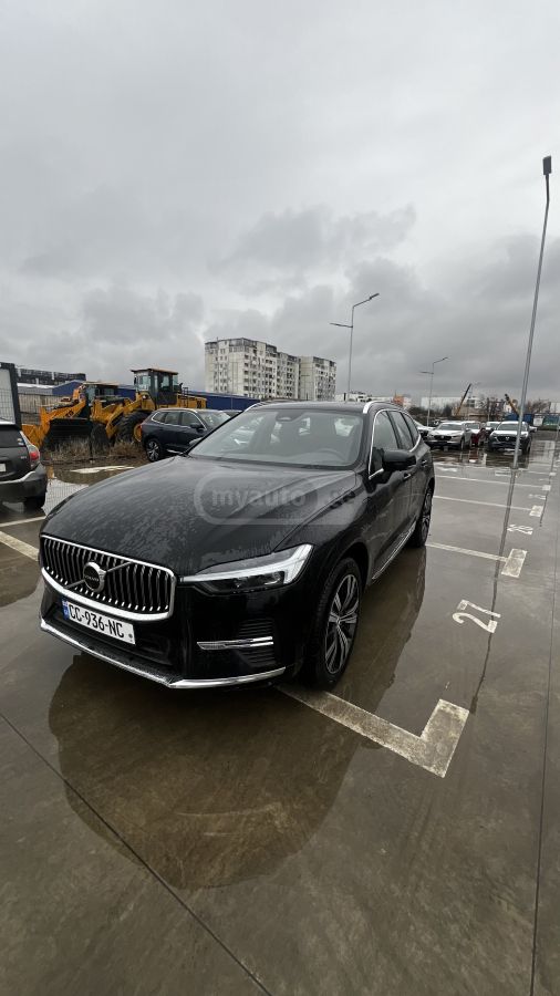 Volvo XC60 2025 — photo 2