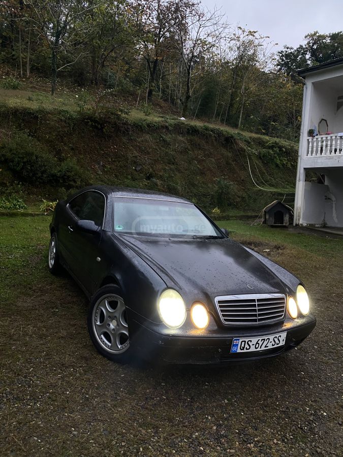 Mercedes-Benz CLK 200