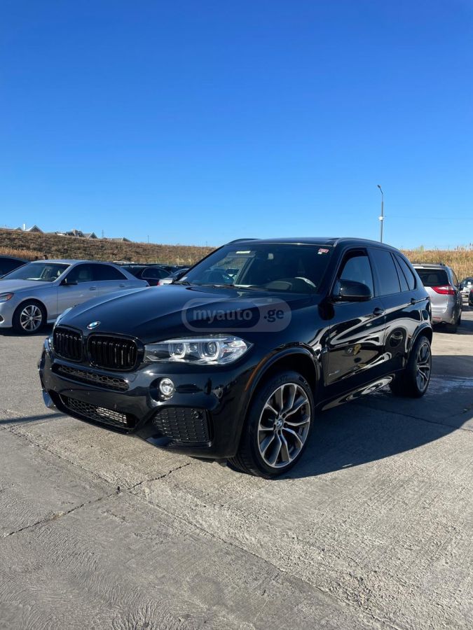BMW X5 2016 — photo 2