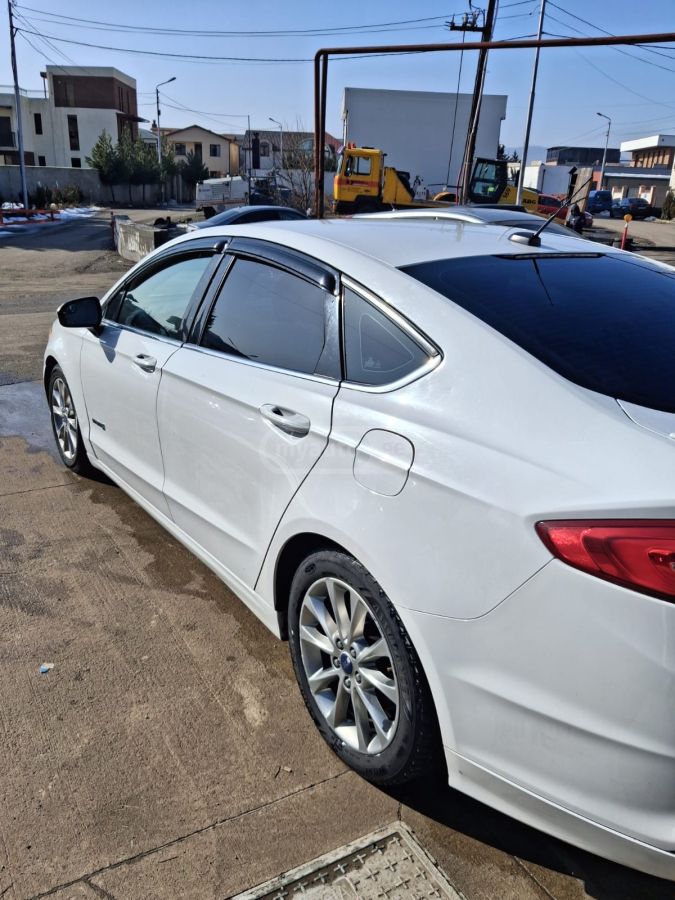 Ford Fusion 2016 — photo 2