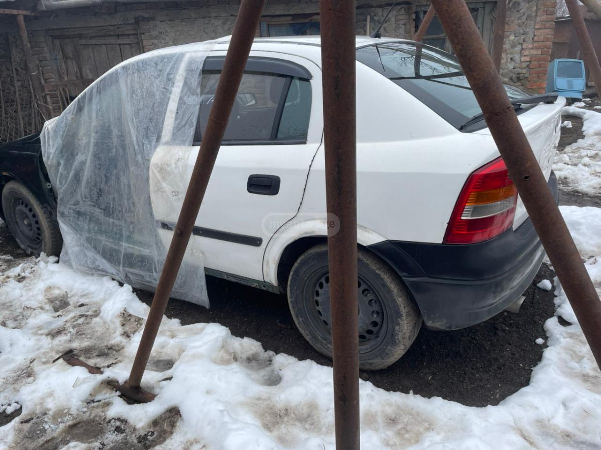 Opel Astra 1998 — photo 2