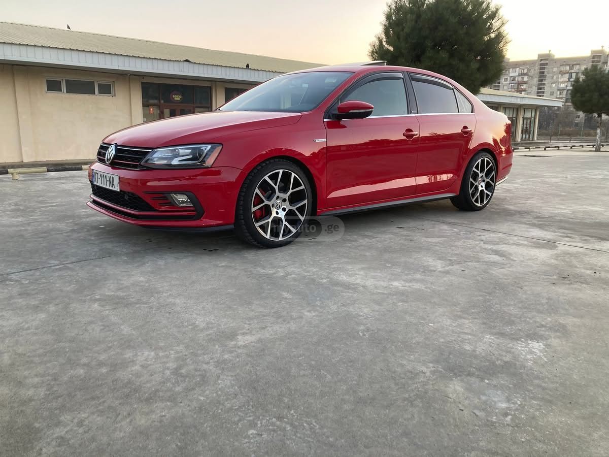 Volkswagen Jetta 2014 — photo 2