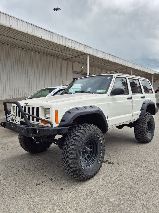Jeep Cherokee