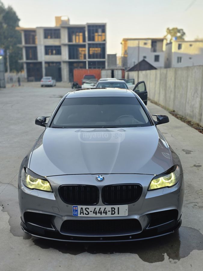BMW 528