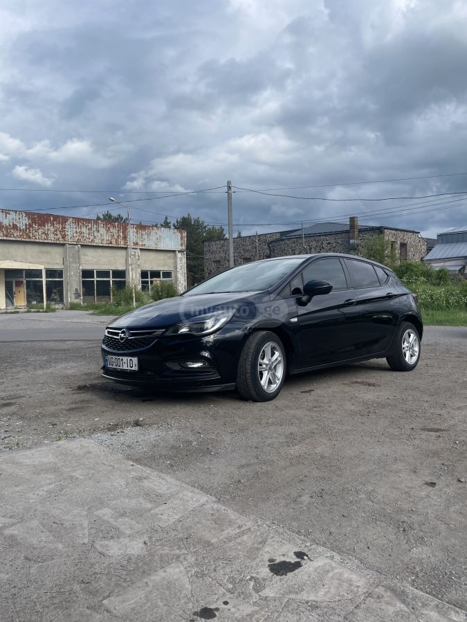 Opel Astra 2017 — photo 2
