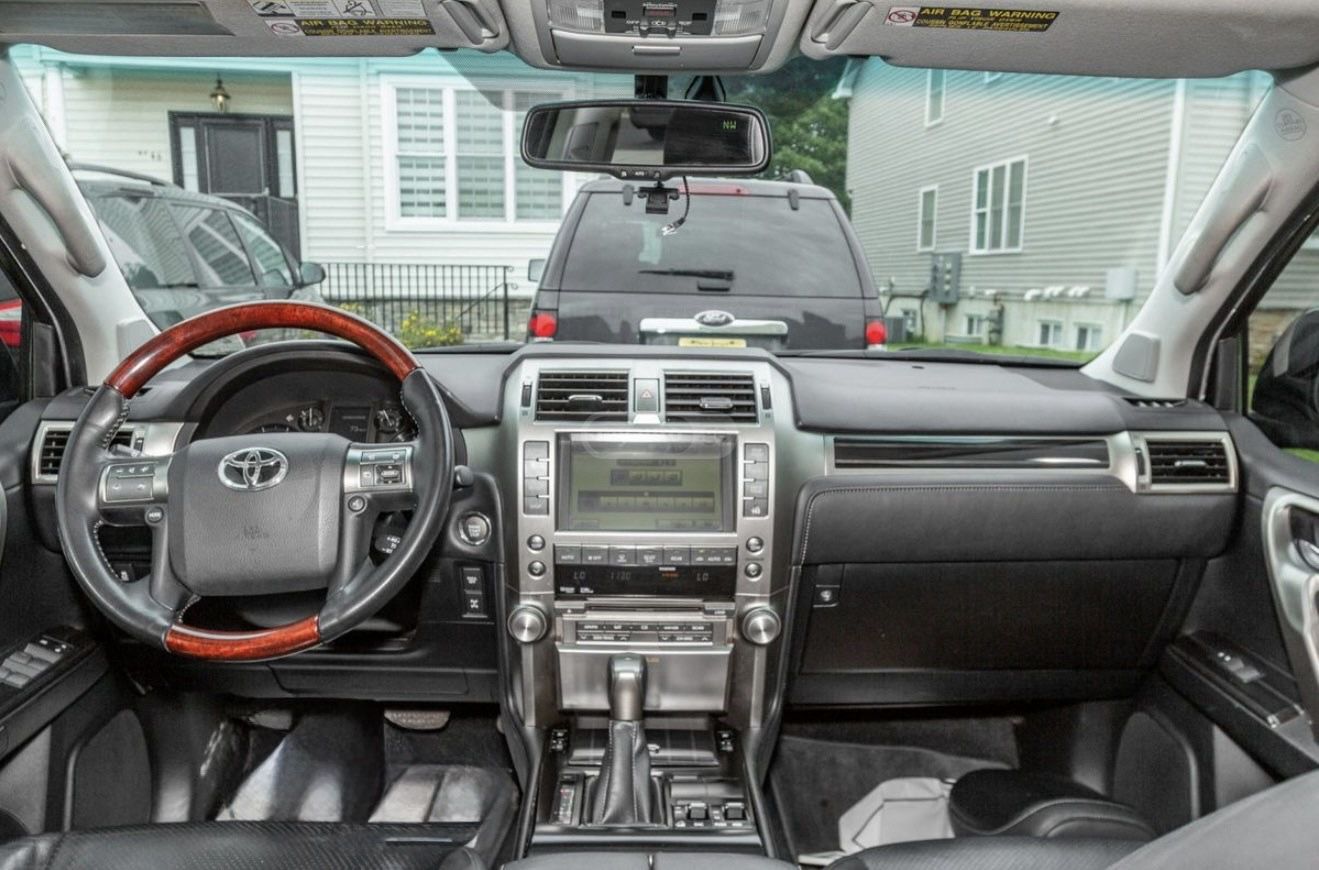 Toyota Land Cruiser Prado 2018 — photo 2