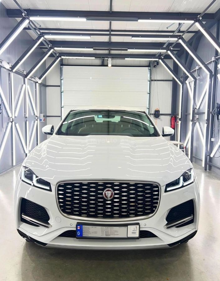 Jaguar F-Pace 2022 — photo 2