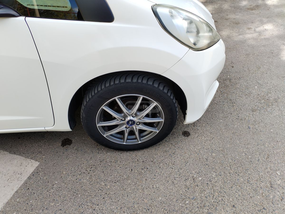 Honda Fit 2012 — photo 2