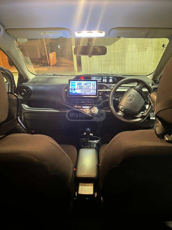 Toyota Aqua 2015 — photo 2