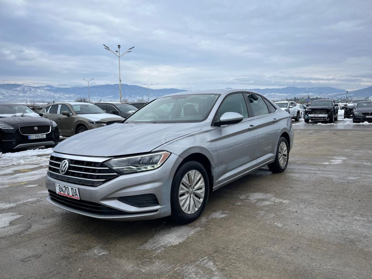 Volkswagen Jetta 2020 — photo 2