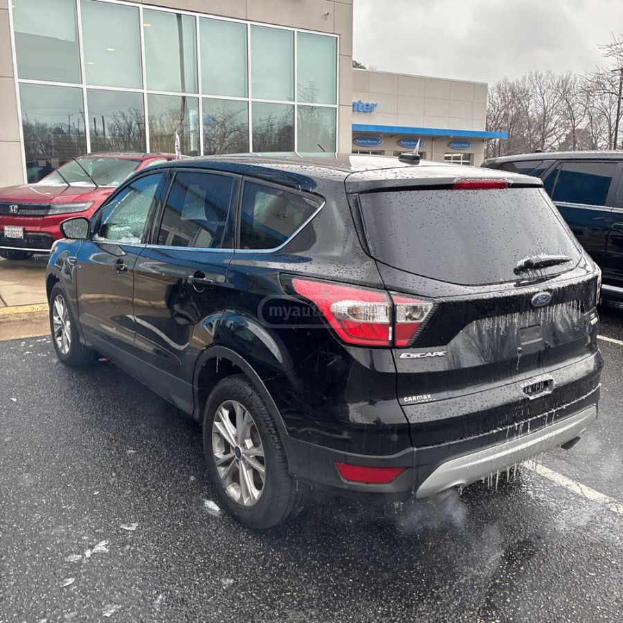 Ford Escape 2017 — photo 2