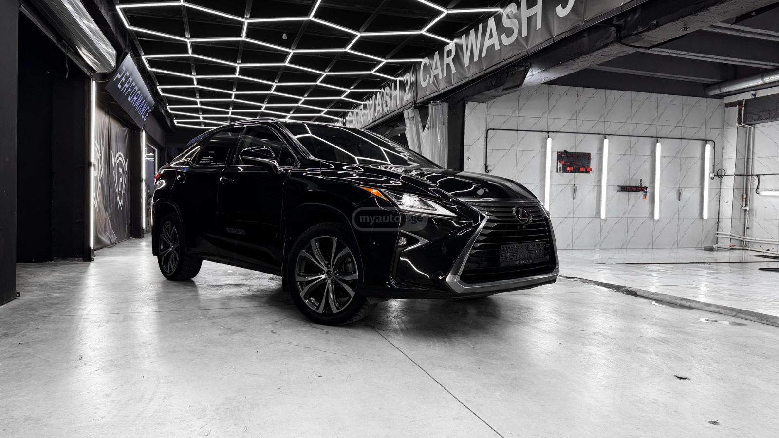 Lexus RX 350 2018 — photo 2