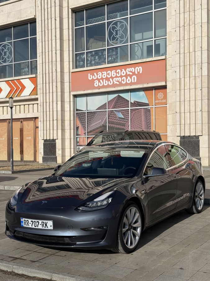 Tesla Model 3 2020 — photo 2