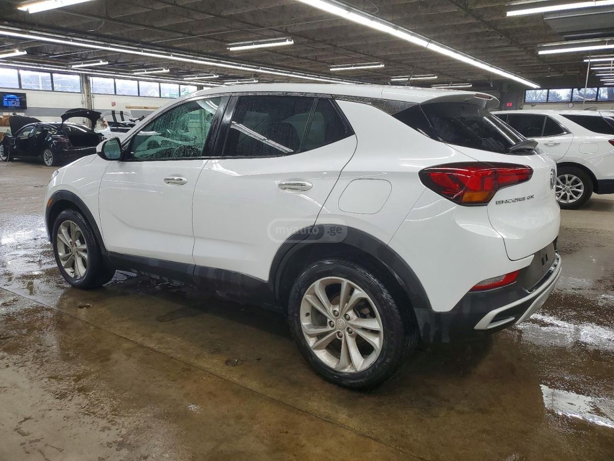 Buick Encore 2020 — photo 2