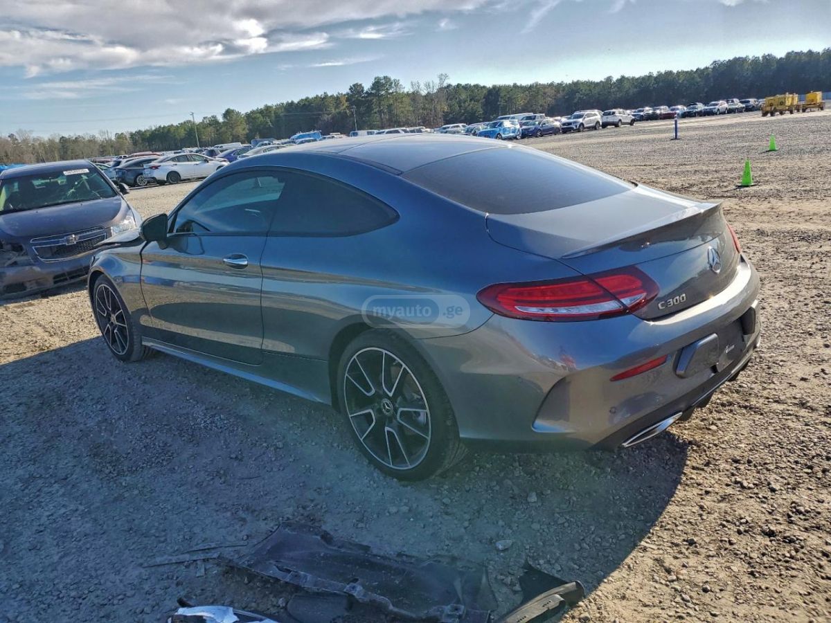 Mercedes-Benz C 300 2021 — photo 2