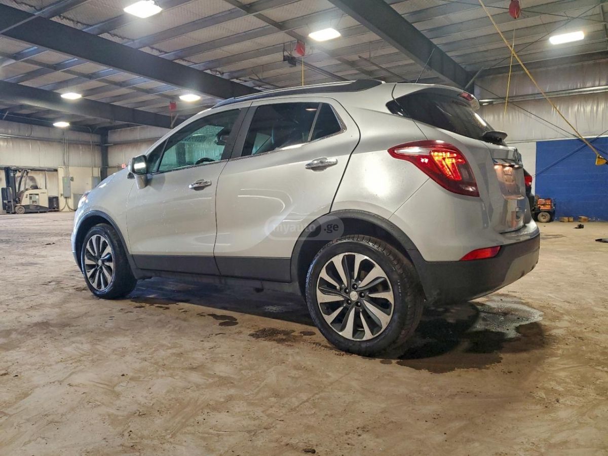 Buick Encore 2021 — photo 2