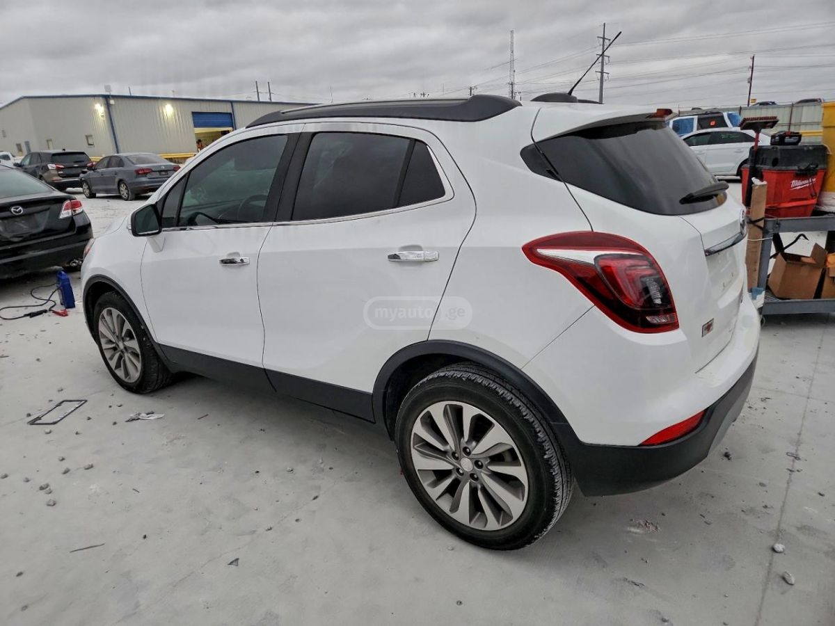 Buick Encore 2019 — photo 2