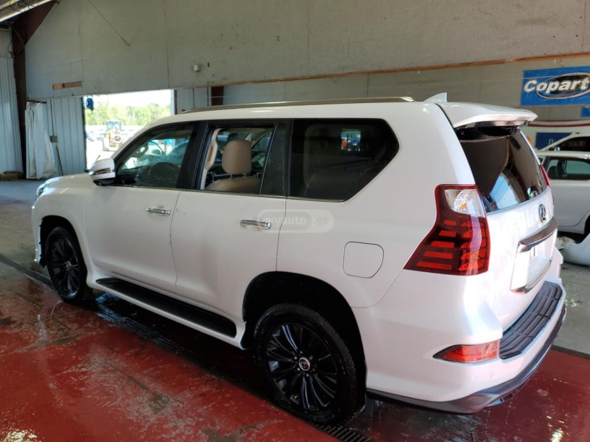 Lexus GX 460 2022 — photo 2