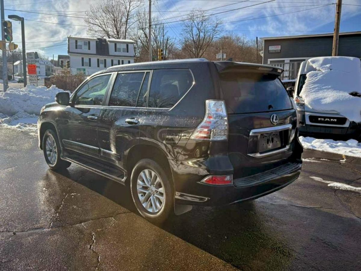 Lexus GX 460 2017 — photo 2