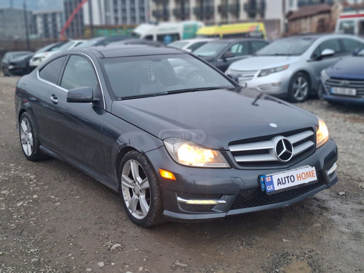 Mercedes-Benz C 250 2012 — photo 2