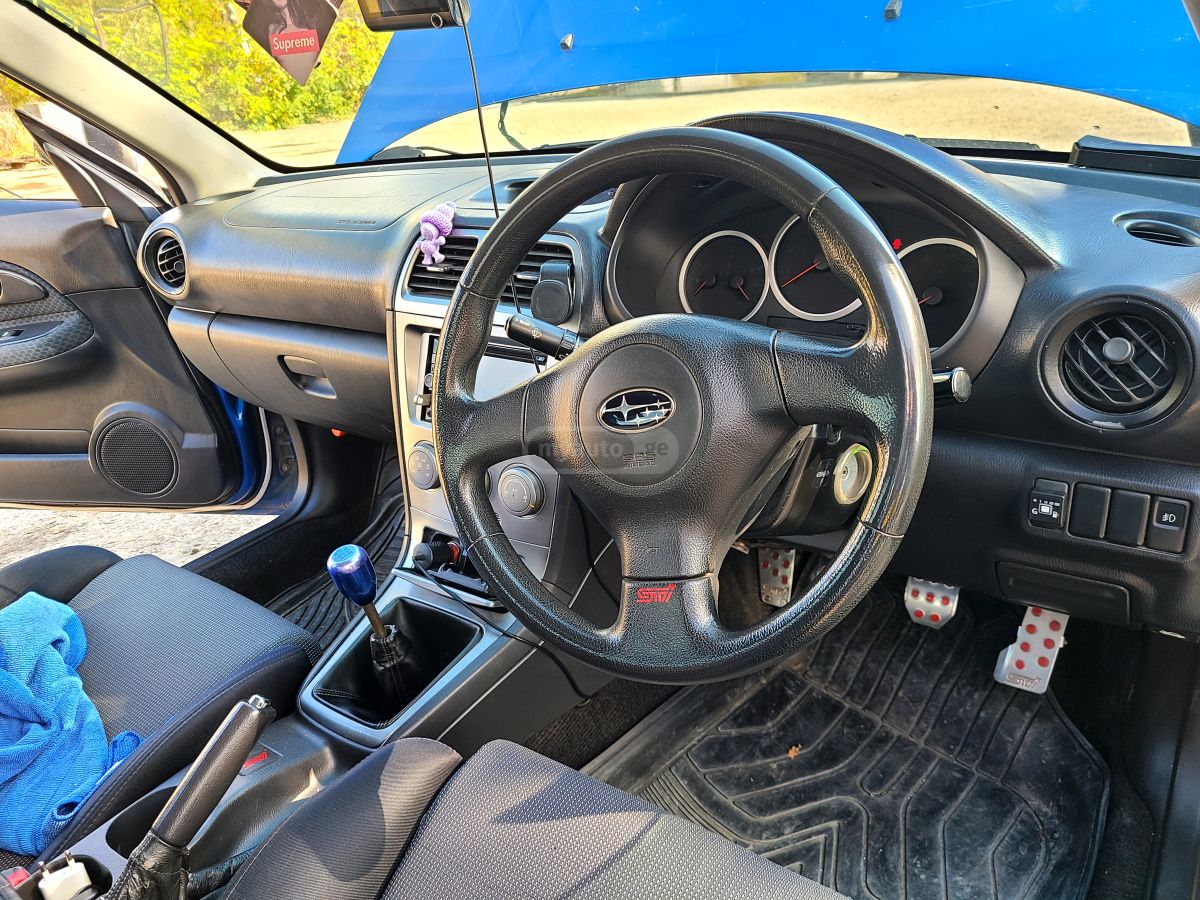 Subaru Impreza 2005 — photo 2