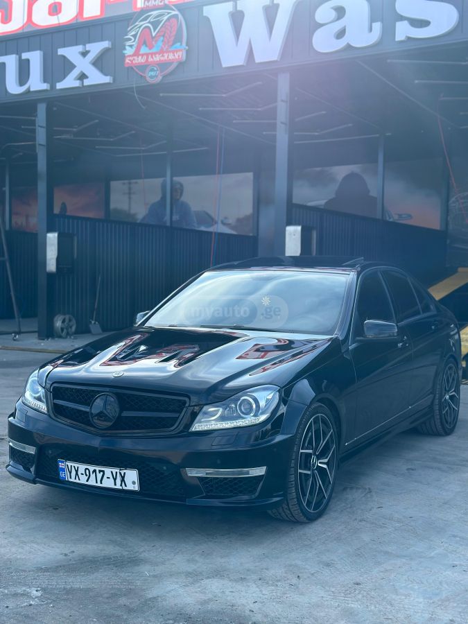 Mercedes-Benz C 250 2014 — photo 2