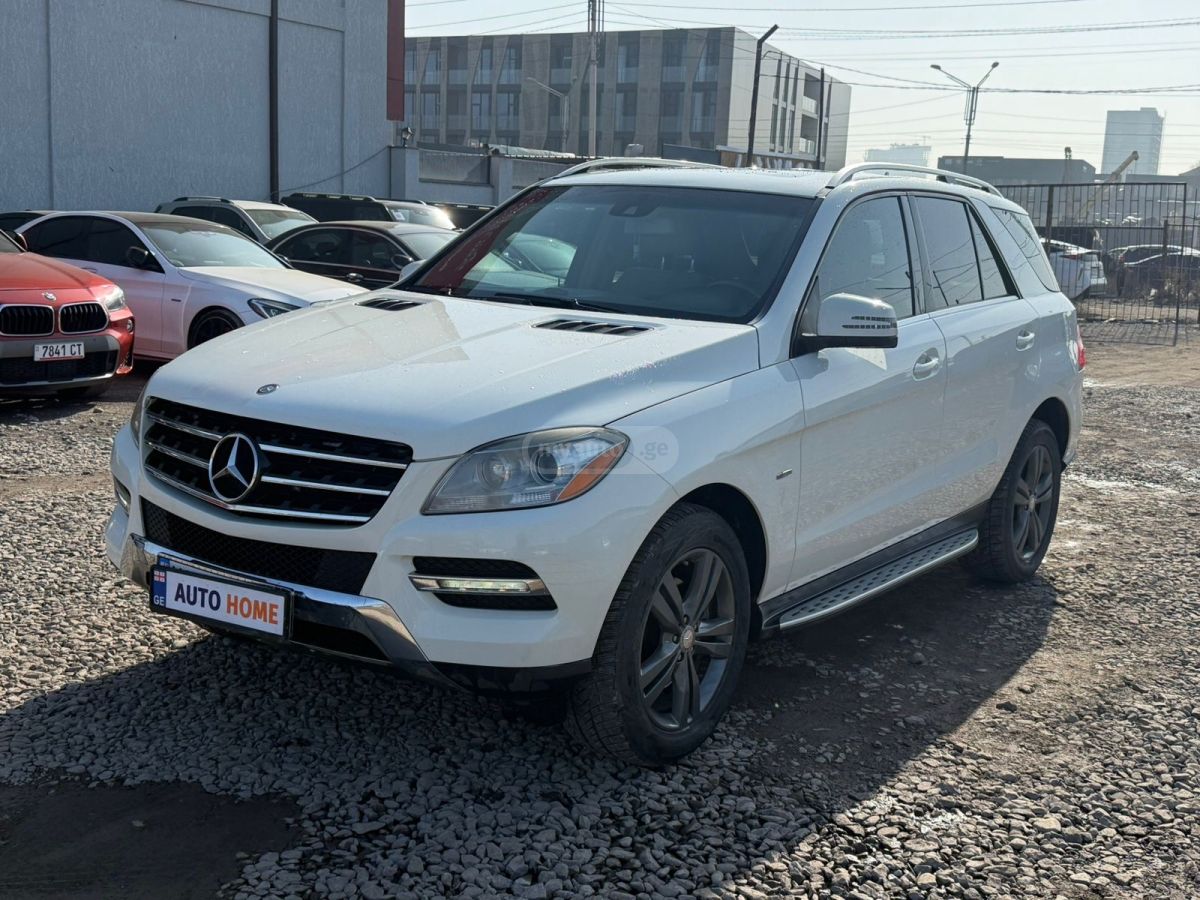 Mercedes-Benz ML 350 2011 — photo 2