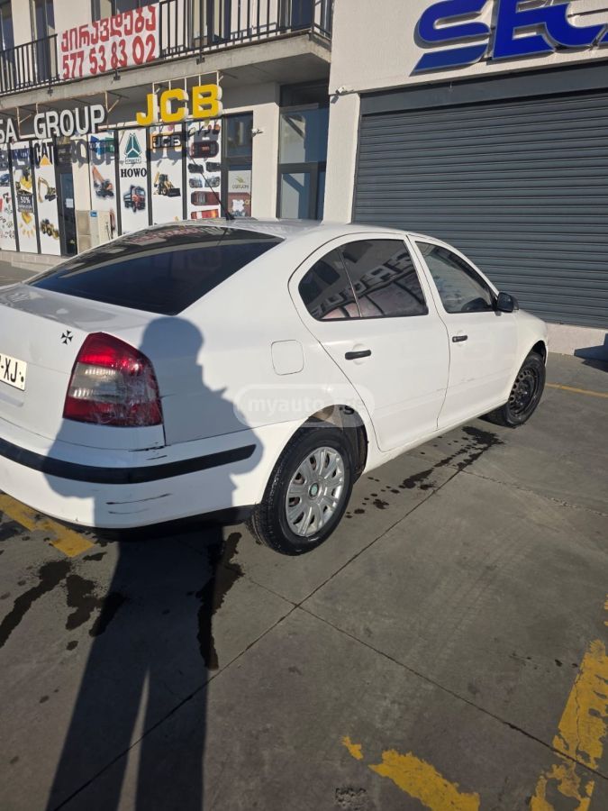 Skoda Octavia 2008 — photo 2