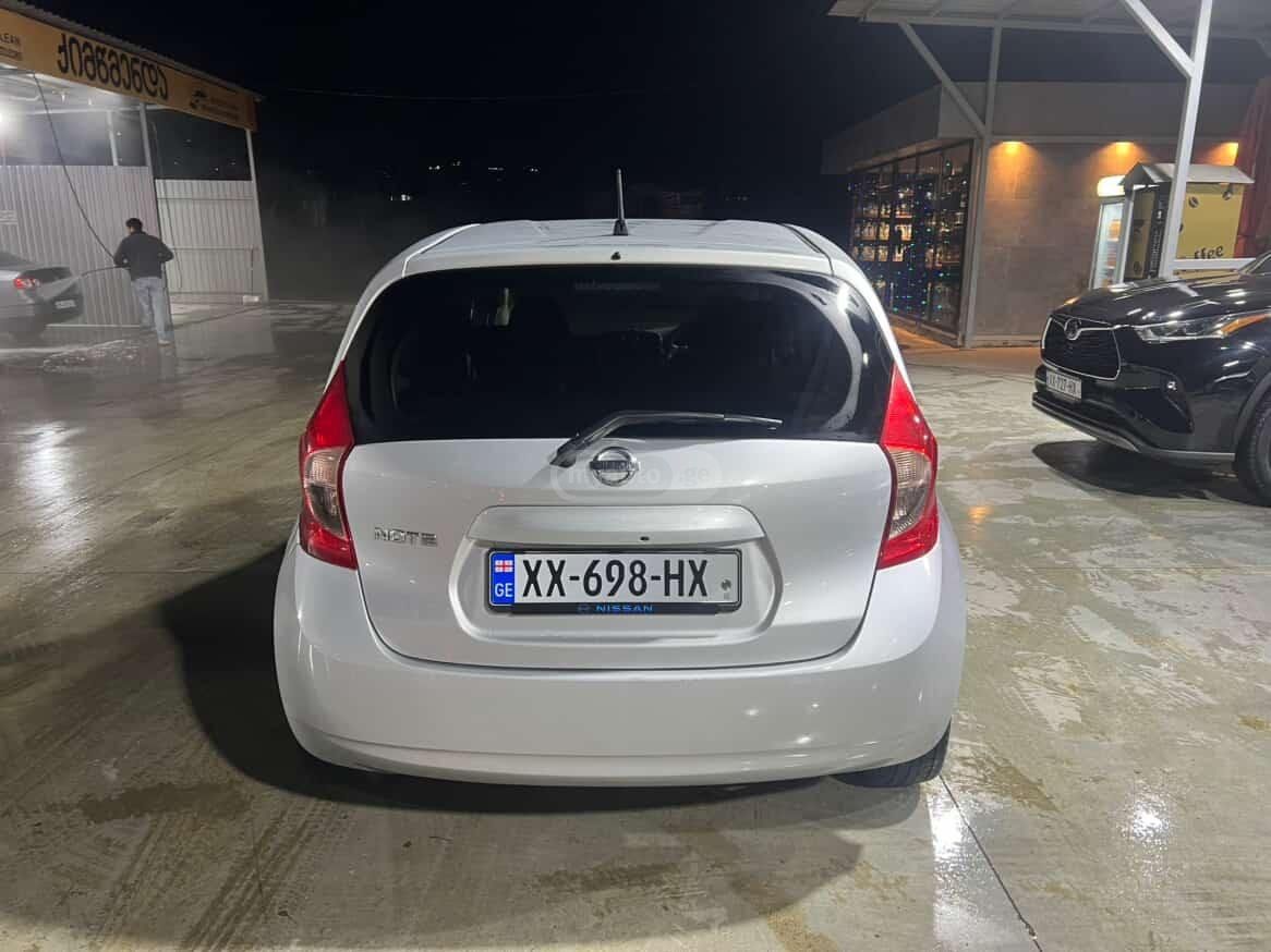 Nissan Note 2016 — photo 2