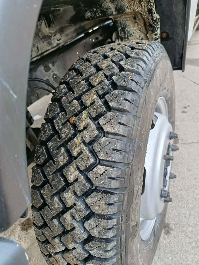Ford Transit 2004 — photo 2