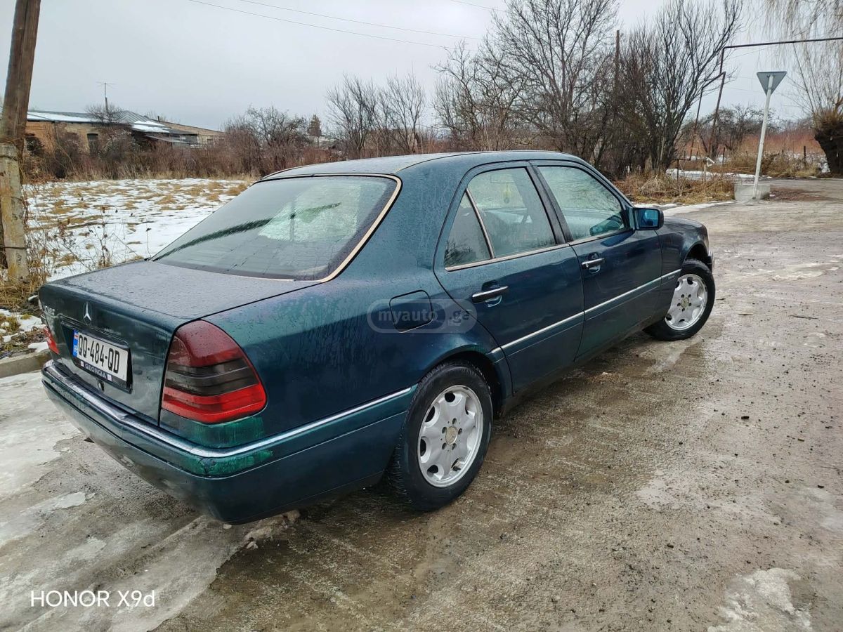 Mercedes-Benz C 180 1995 — photo 2