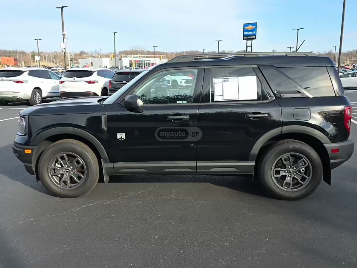 Ford Bronco Sport 2023 — photo 2