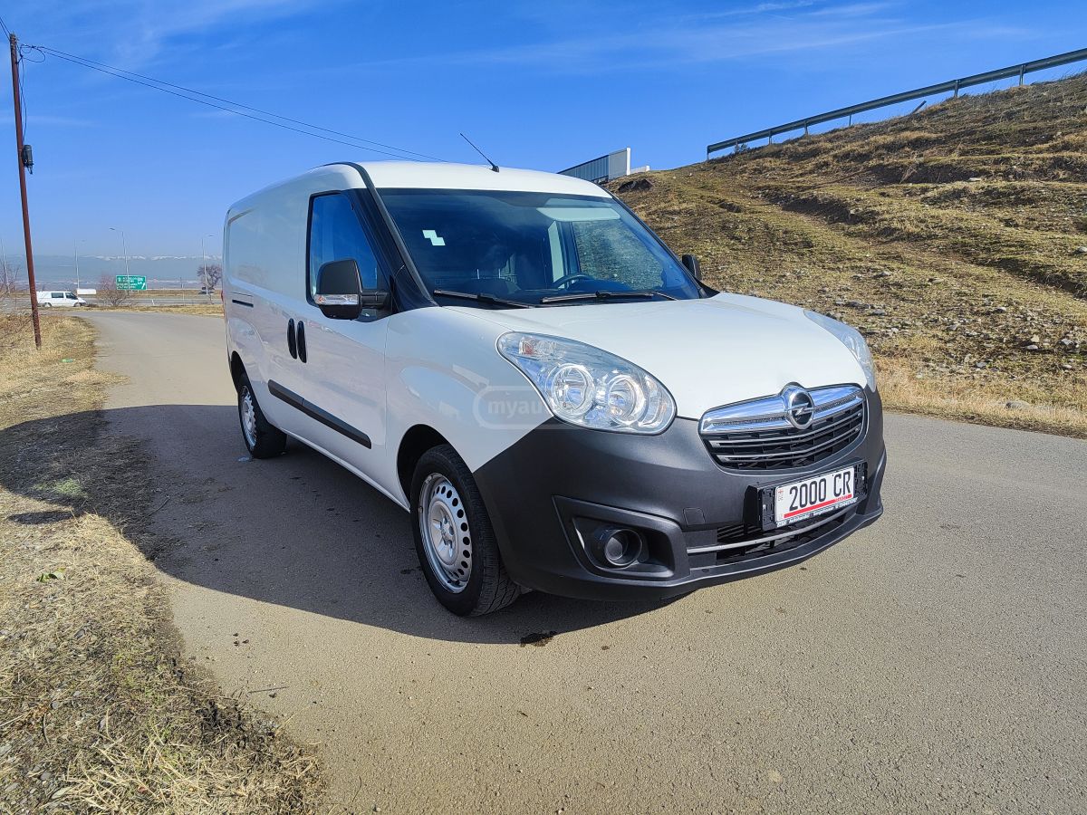 Opel Combo 2017 — photo 2
