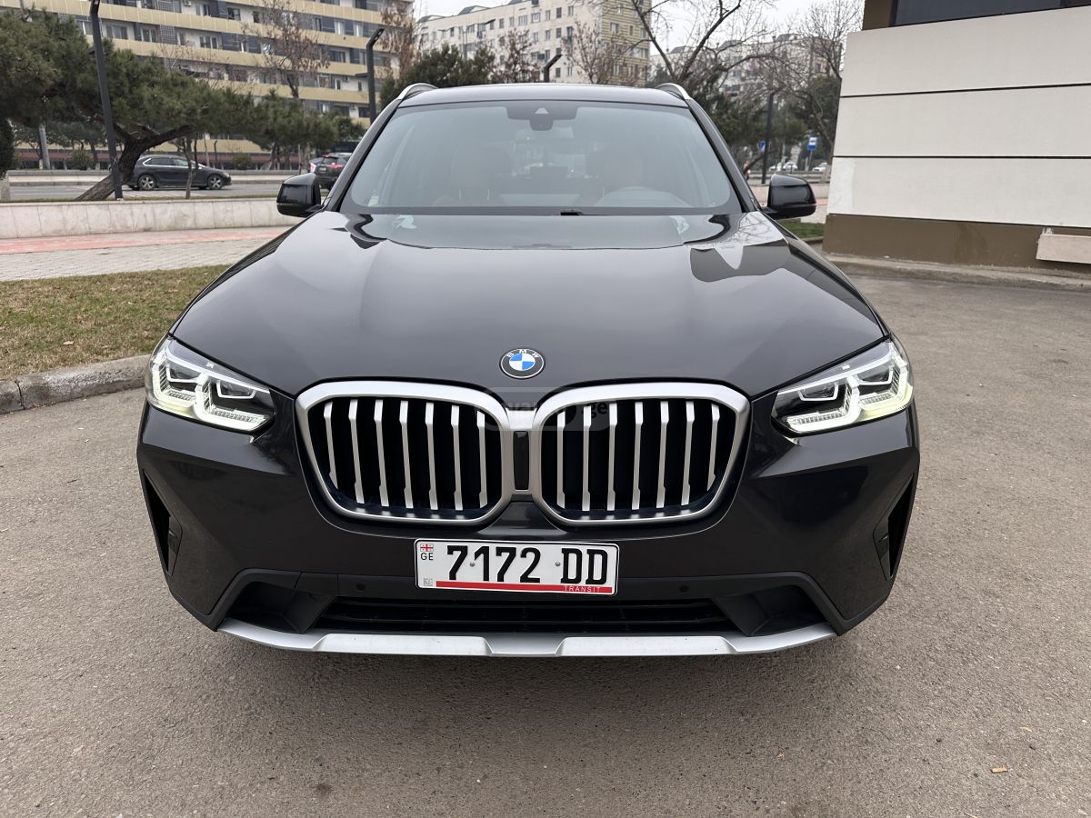 BMW X3 2021 — photo 2