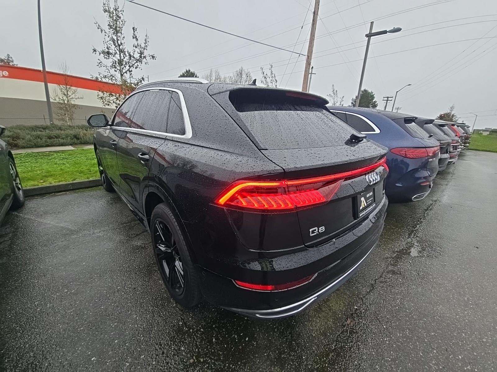 Audi Q8 2022 — photo 2