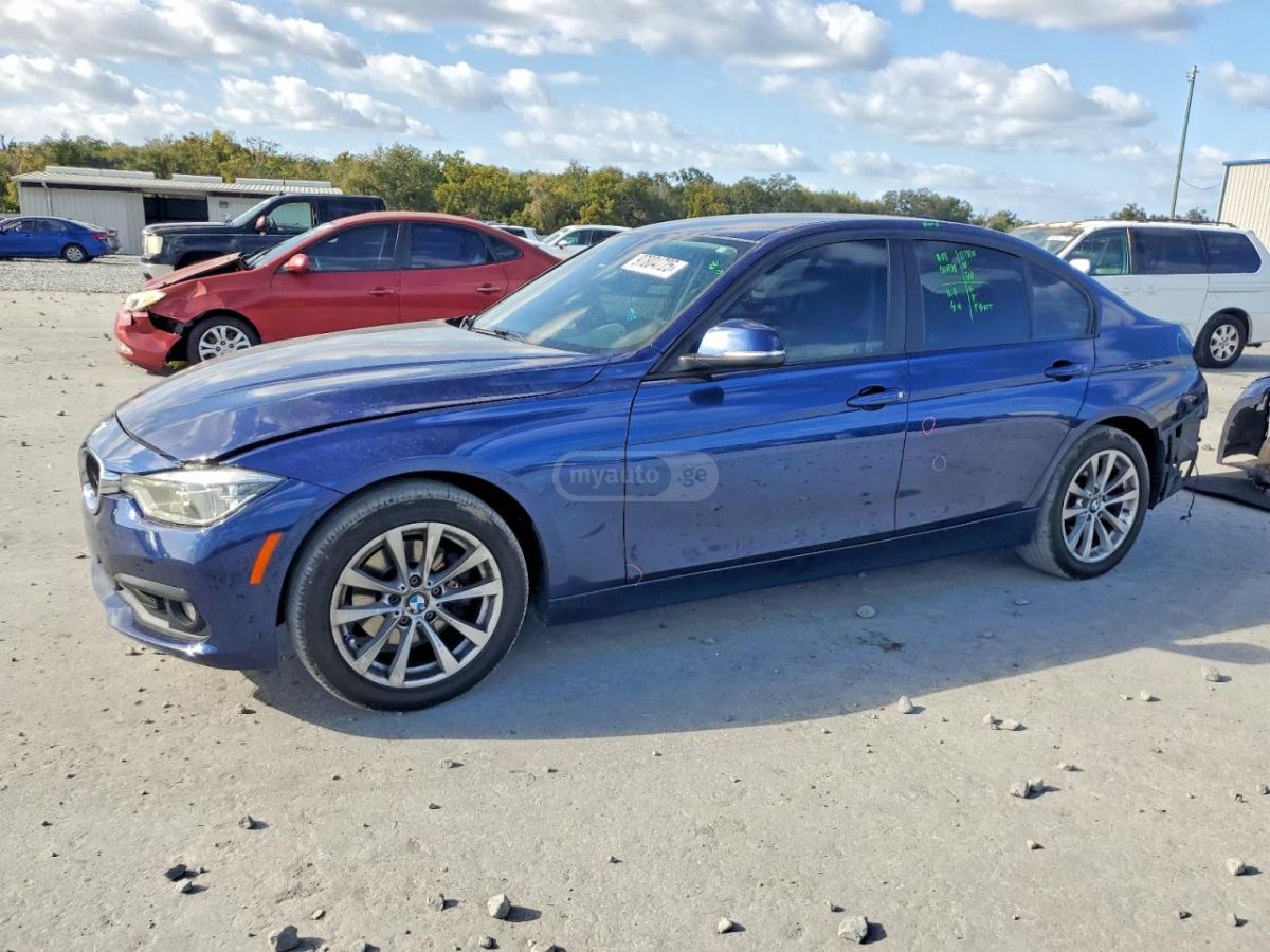 BMW 320 2018 — photo 2
