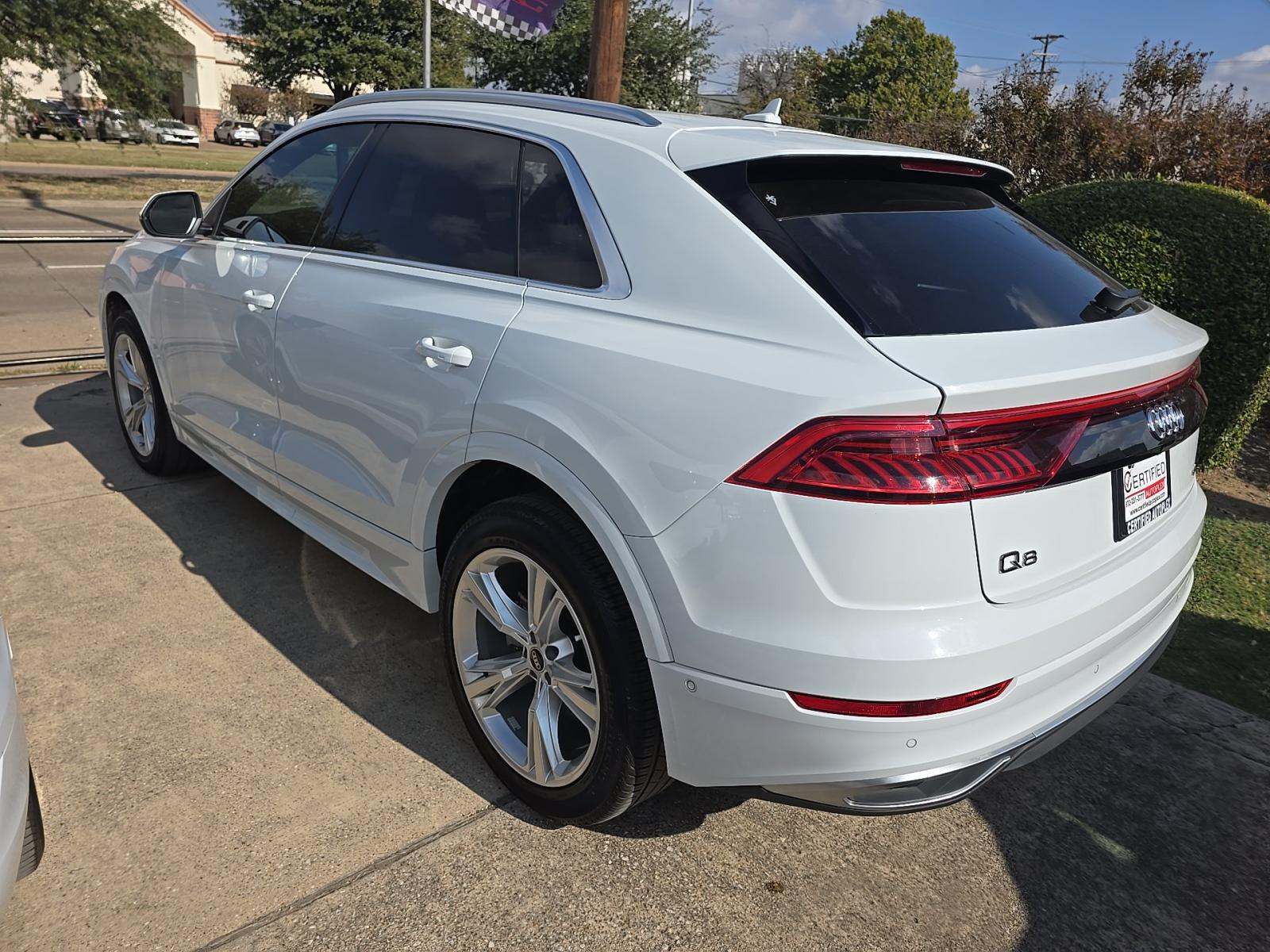 Audi Q8 2023 — photo 2