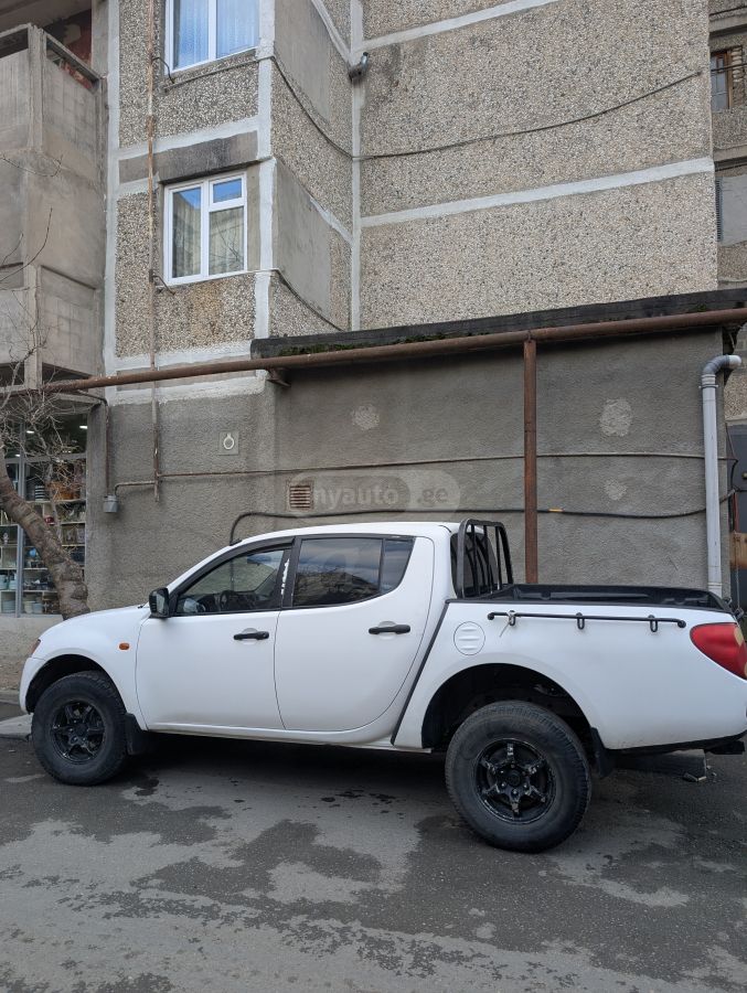 Mitsubishi L 200 2007 — photo 2
