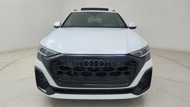 Audi Q8 2025 — photo 2
