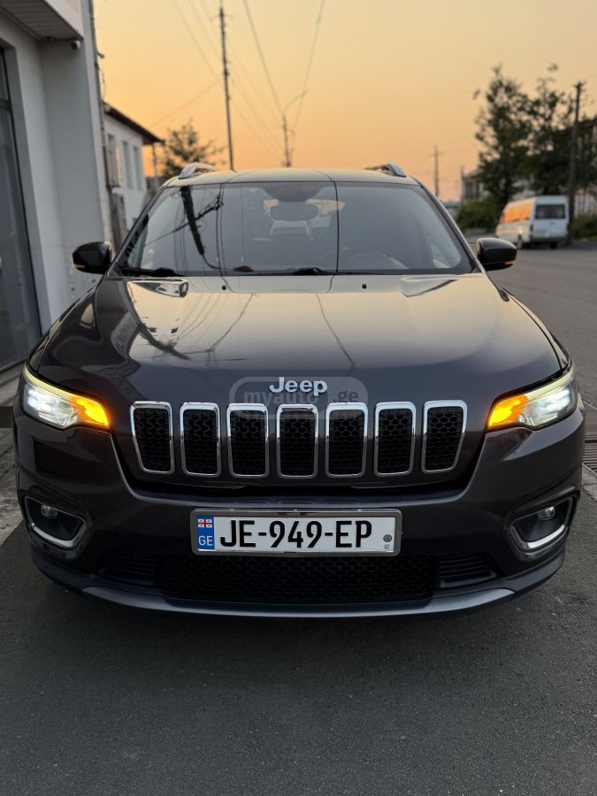 Jeep Cherokee 2019 — photo 2