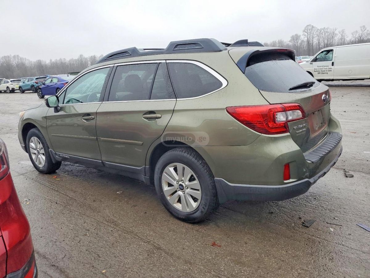 Subaru Outback 2016 — photo 2