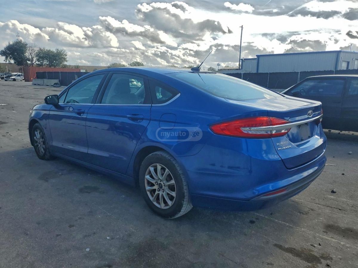 Ford Fusion 2017 — photo 2