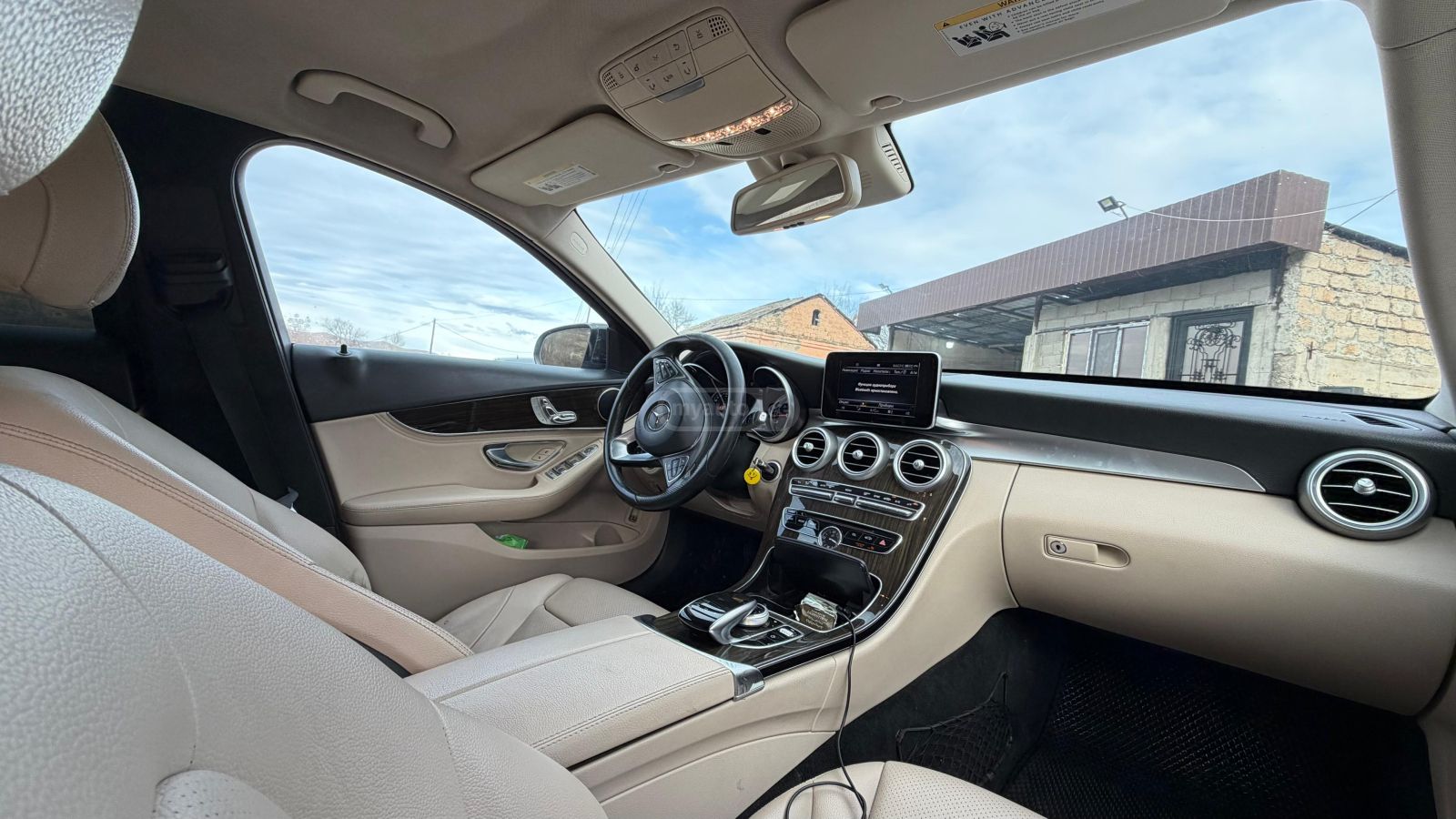 Mercedes-Benz C 300 2015 — photo 2