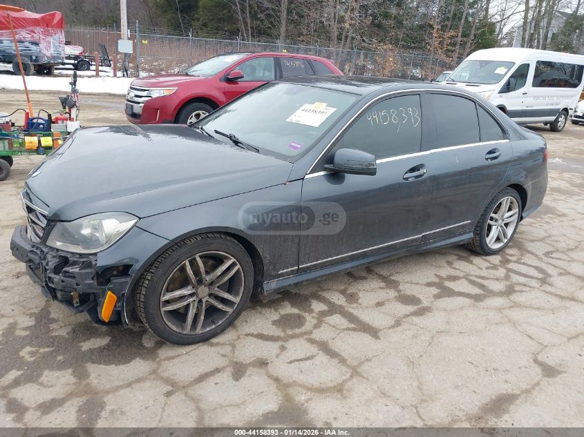 Mercedes-Benz C 300 2014 — photo 2