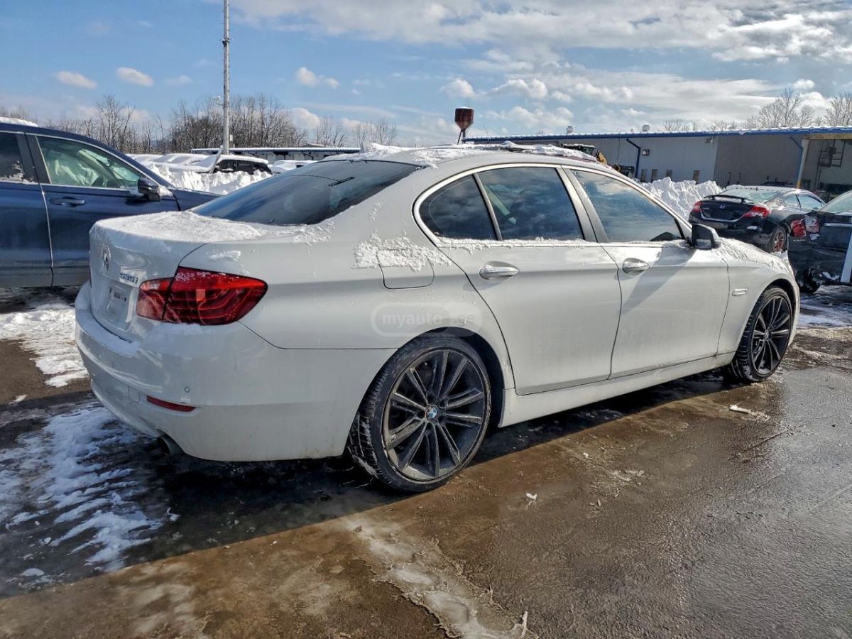 BMW 335 2014 — photo 2