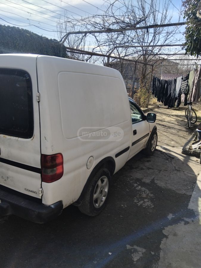 Opel Combo 1999 — photo 2